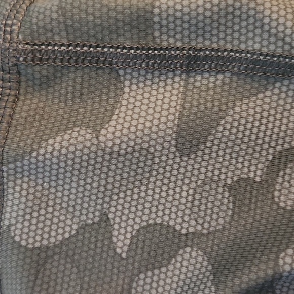 No brand $5 - Picture 4 of 6